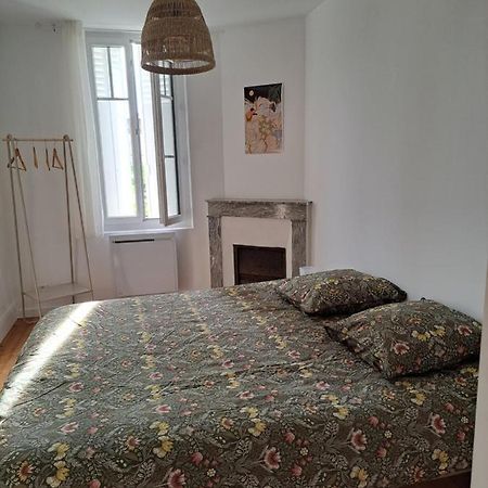 Appartement Calme Dans Maisonnette Graulhet Kültér fotó
