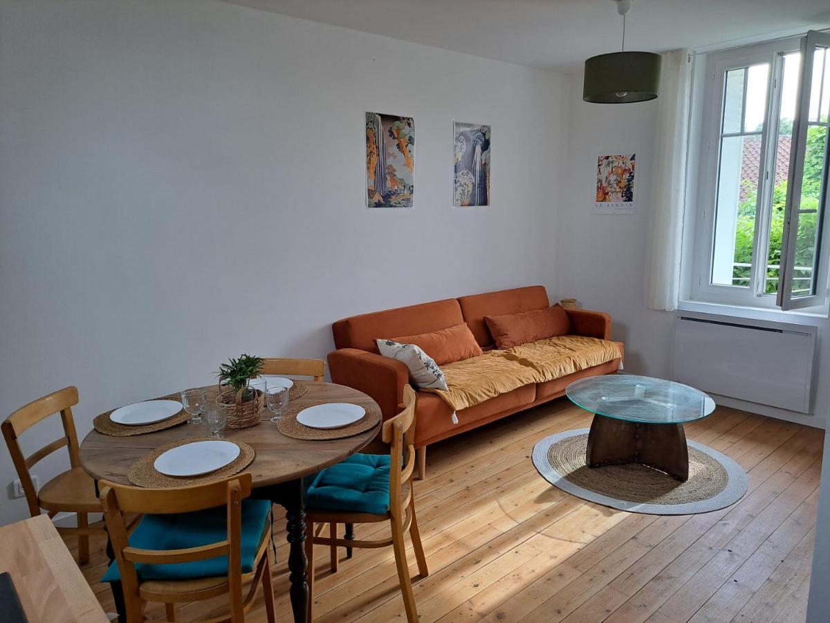 Appartement Calme Dans Maisonnette Graulhet Kültér fotó